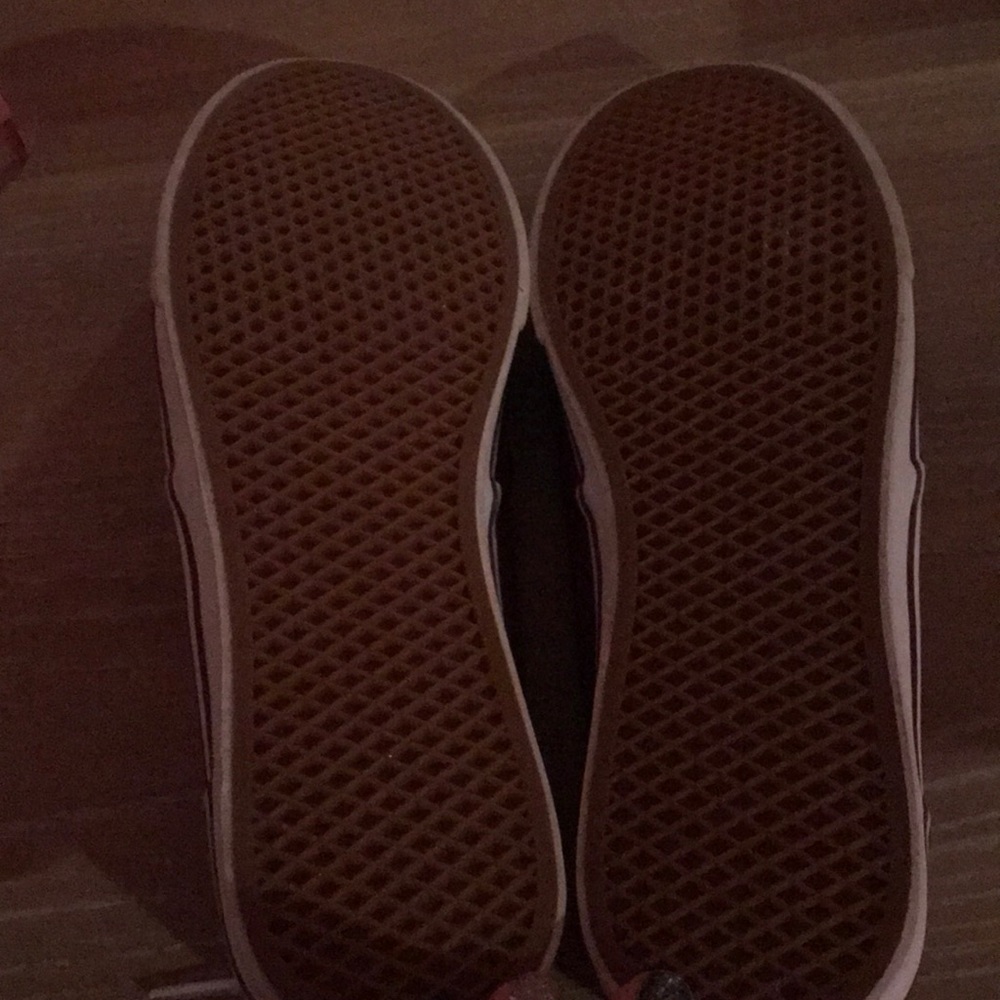 Vans - Picture 4 of 5